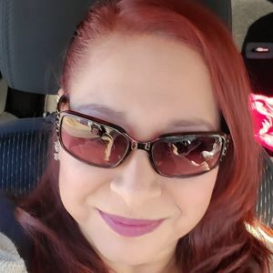 Meet your Posher, Cynthia